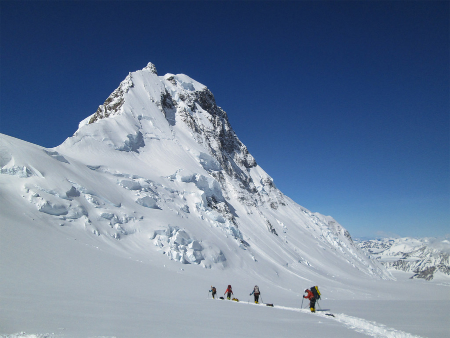 Mount Logan (5959 m) - Canada