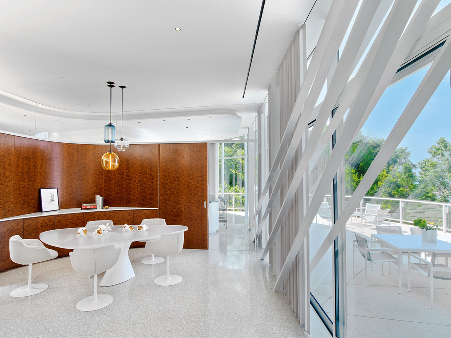 lake michigan house interior