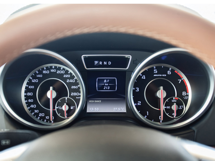 mercedes benz g63 amg 6x6 cockpit