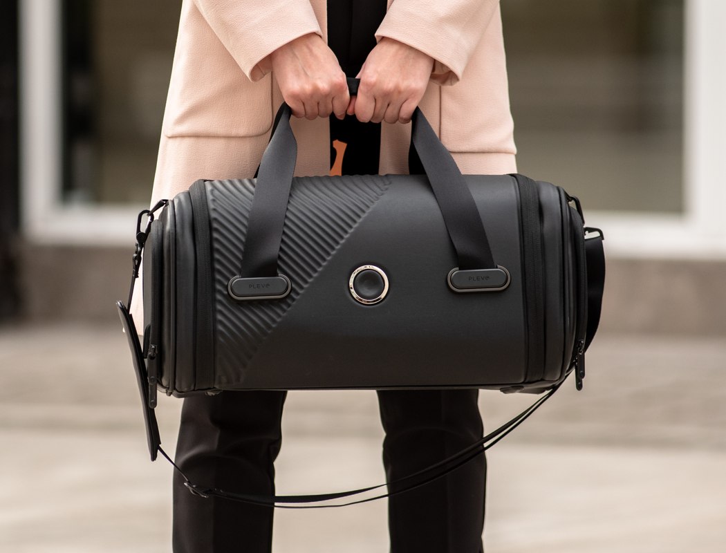 duffle bag with face id