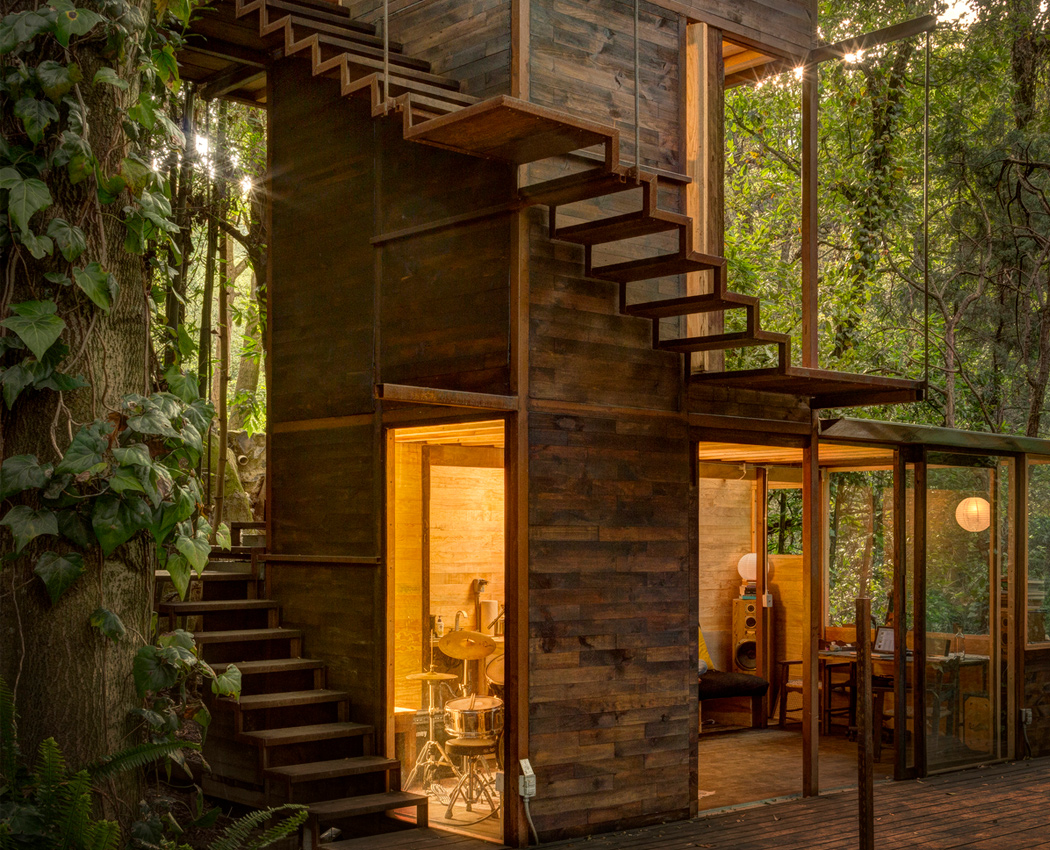 modern treehouse