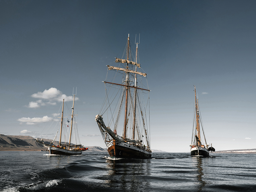 wooden sailing boats photos