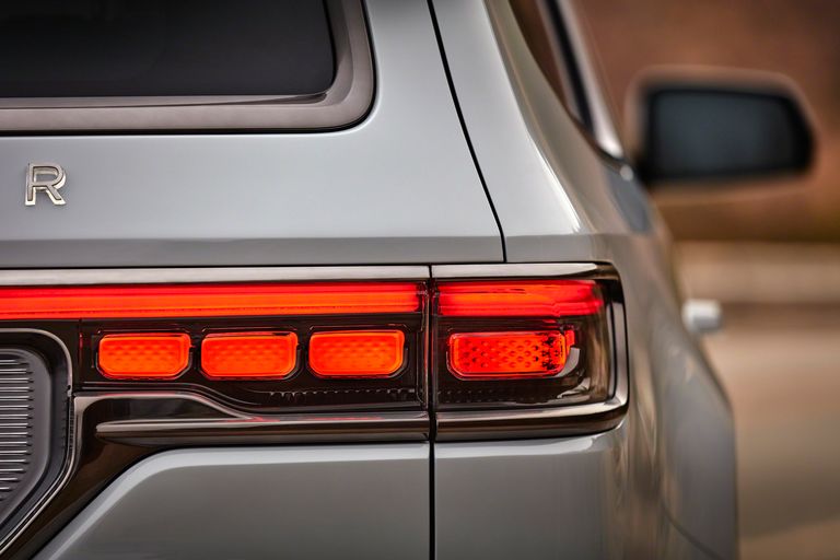 jeep grand wagoneer lights