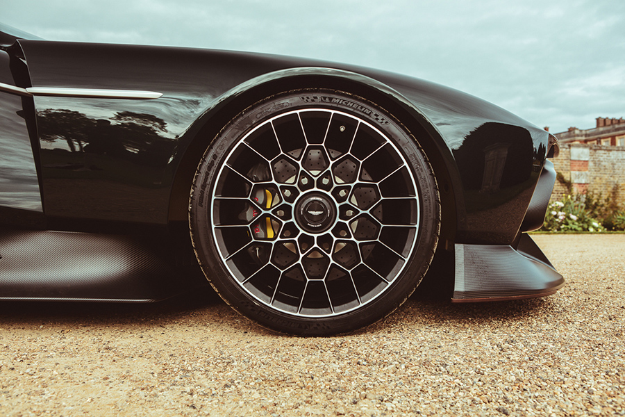 custom aston martin wheel