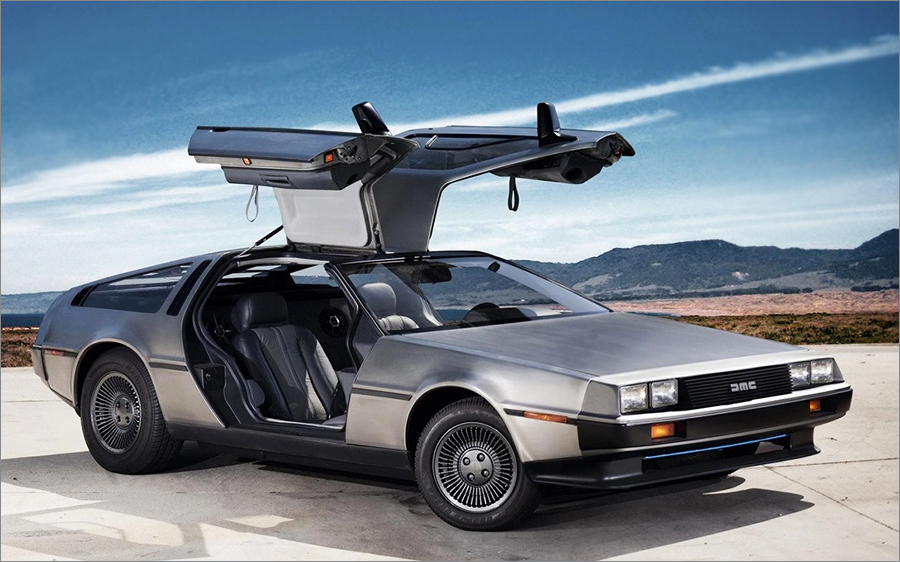 DeLorean DMC-12 - Back to the Future, 1985