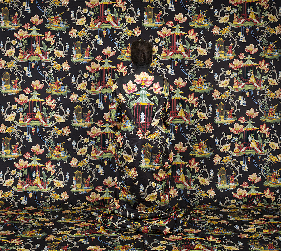 camouflage body painting