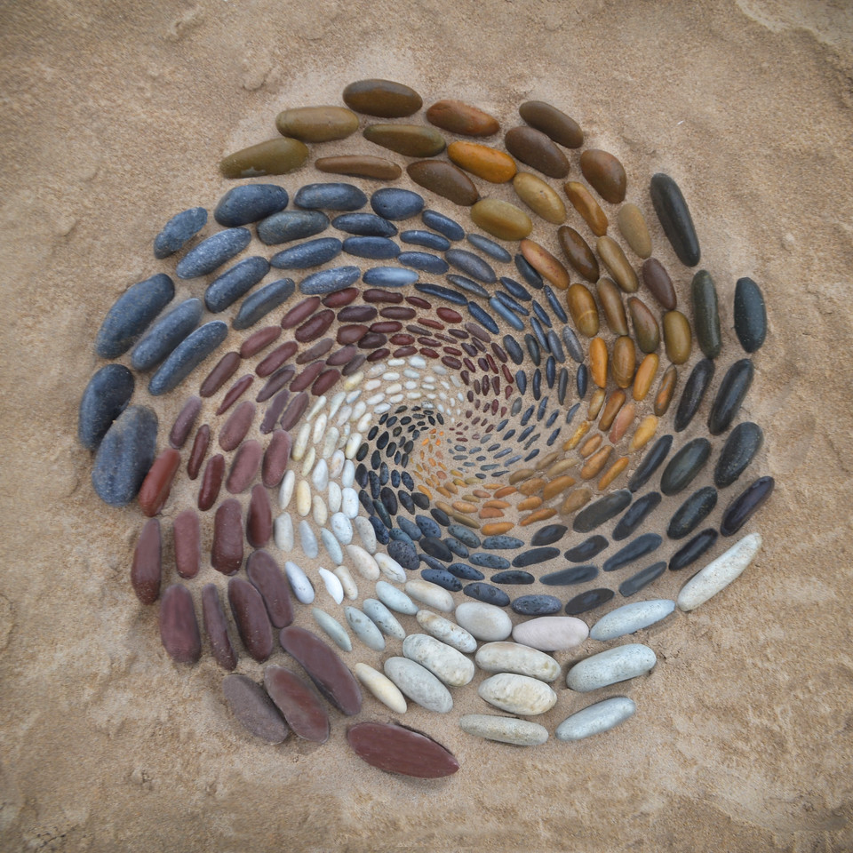 swirling stone art