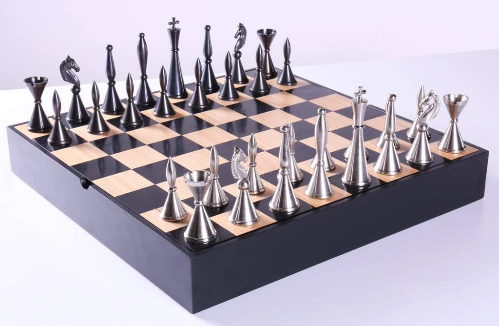 Large Chest First Class Metal Chess Set Marble Design Chrome Finish 