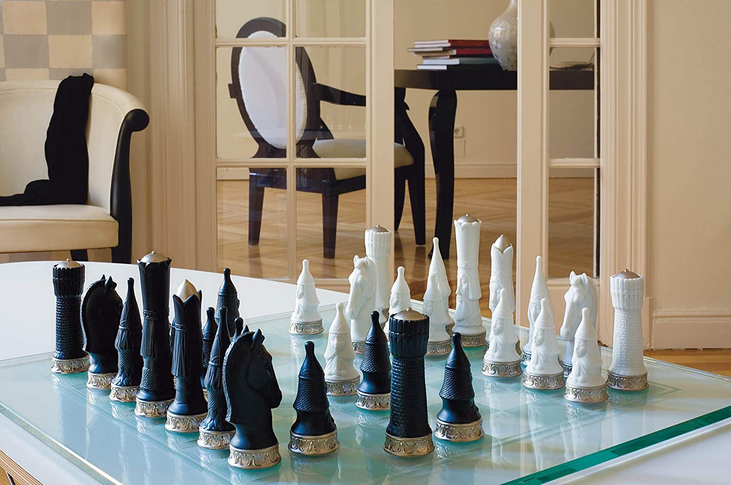 LLADRÓ Chess Set. Silver Lustre. Porcelain Chess
