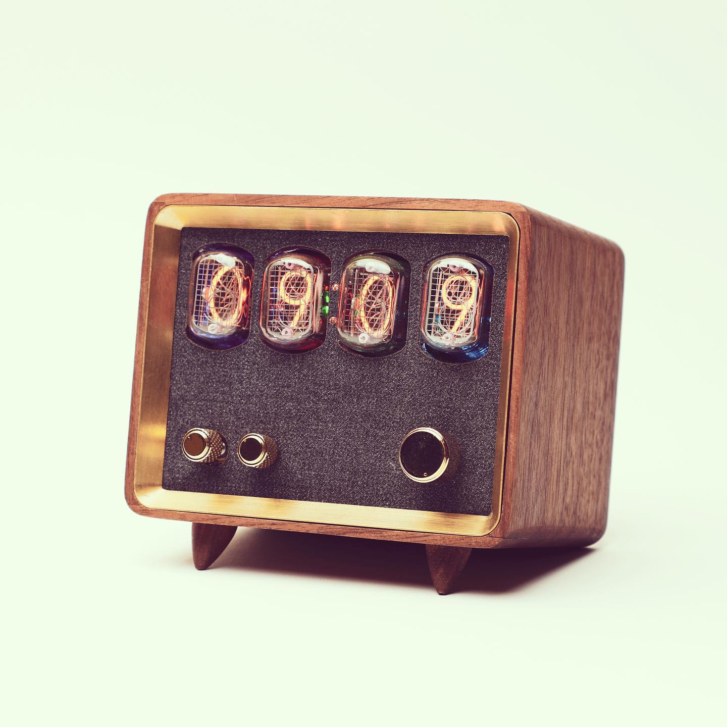 retro nixie clock