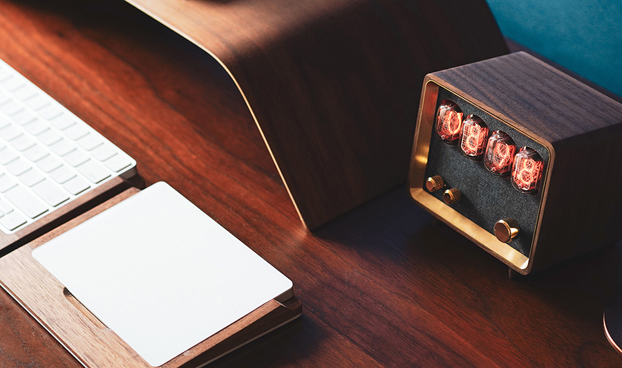 vintage nixie tube radio