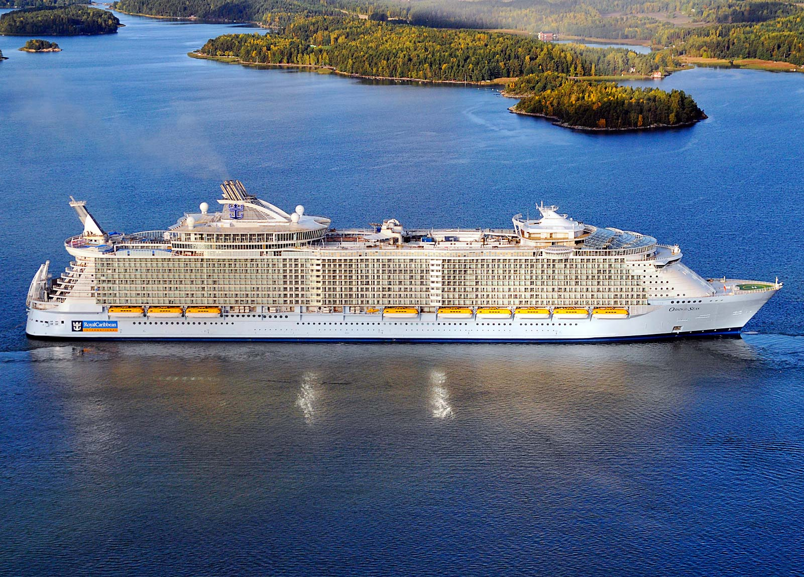 16 Largest Cruise Ships in the World of 2023