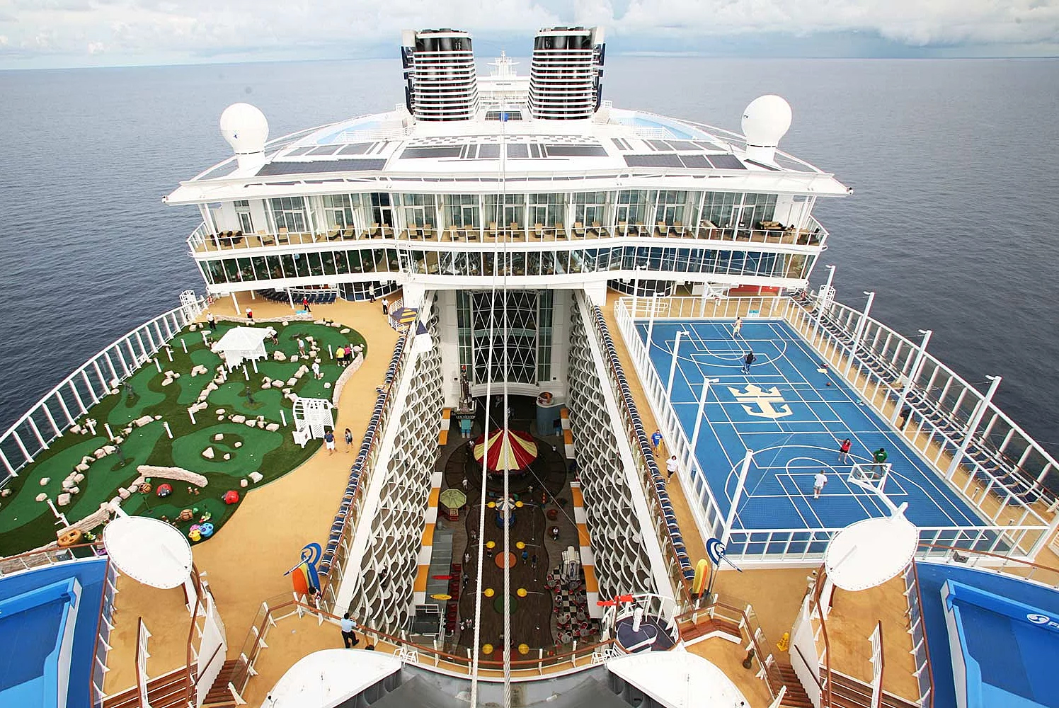 Cruise Ship 'Oasis of the Seas'