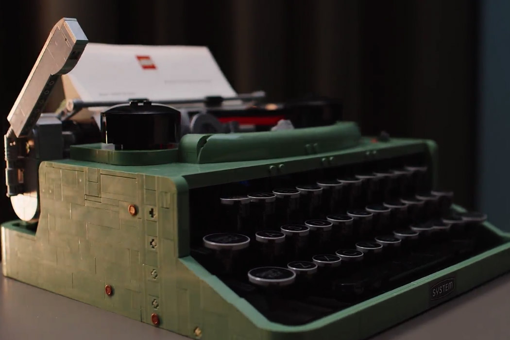 vintage typewriter pictures