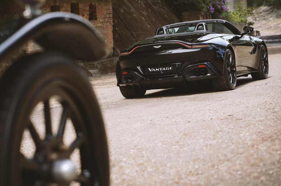 aston martin vantage roadster