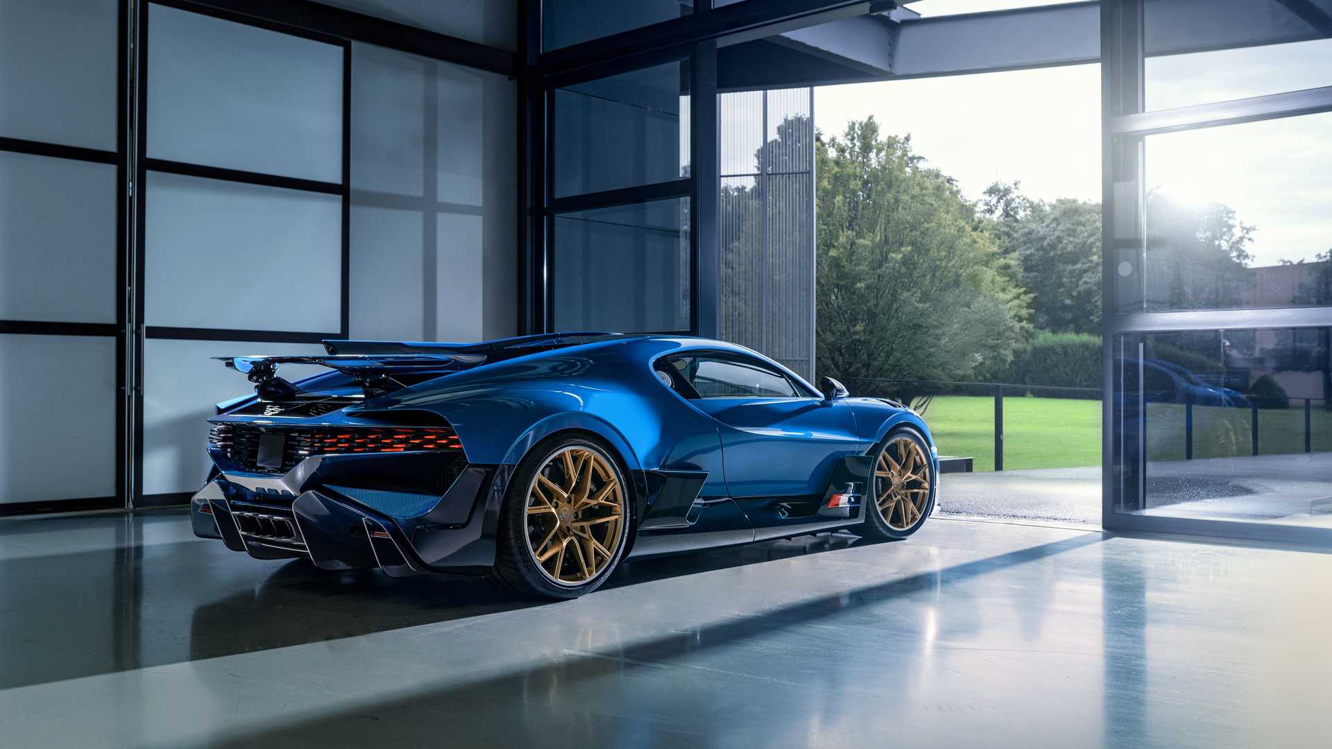 bugatti divo 2021