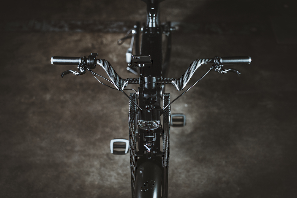 carbon fiber bike
