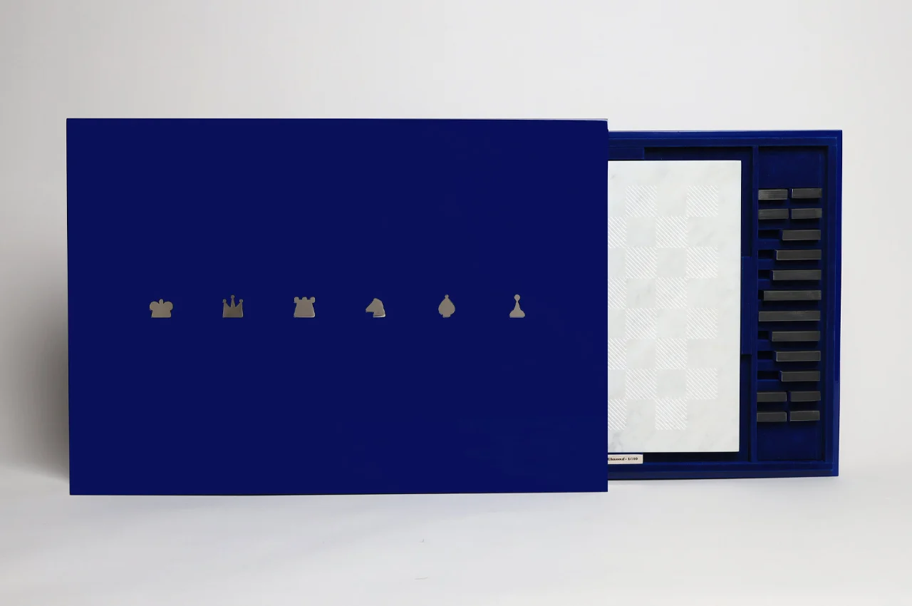 minimalist chess set