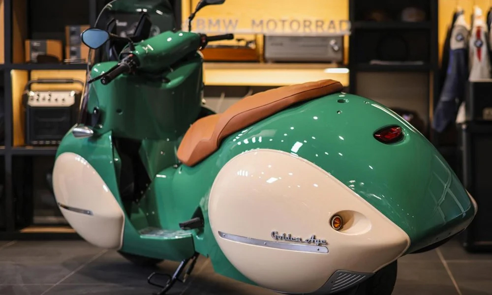 NMoto Golden Age Motorcycle