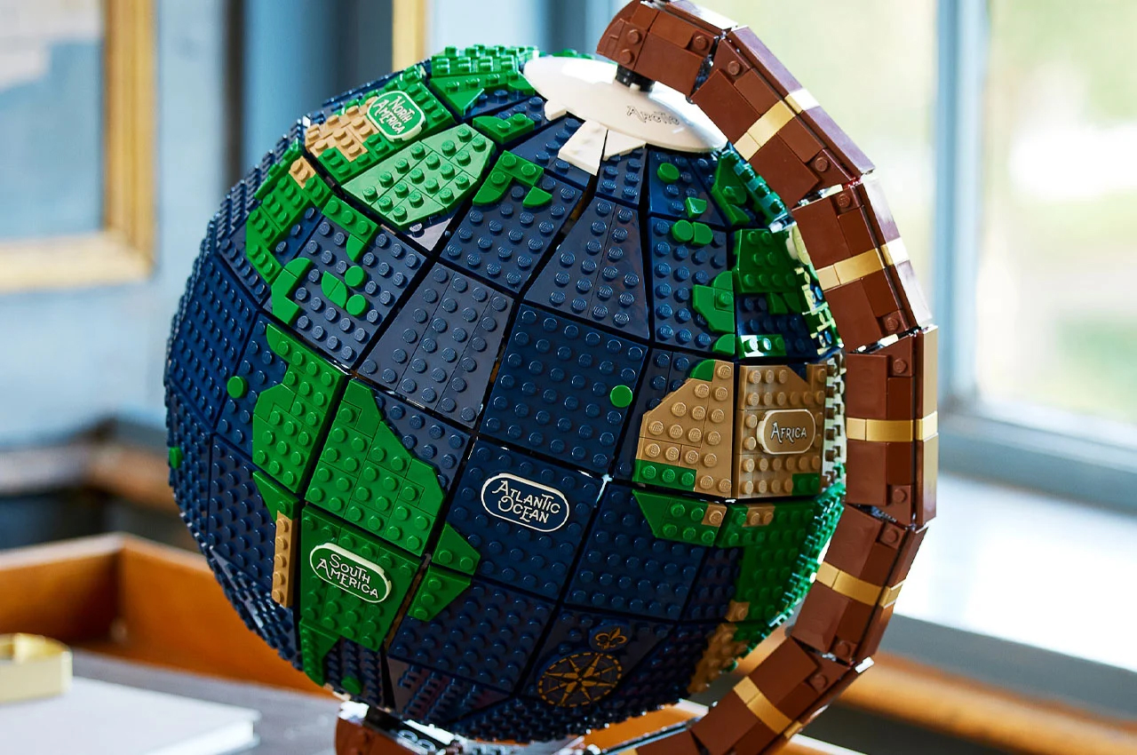 LEGO the Globe