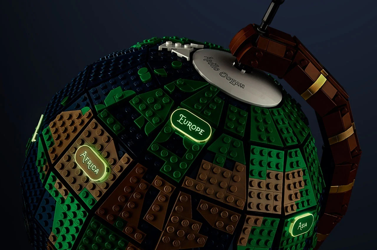 LEGO the Globe