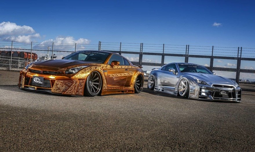 Engraved Cars by Japanese Finishing Expert Rohan Izawa Art Design