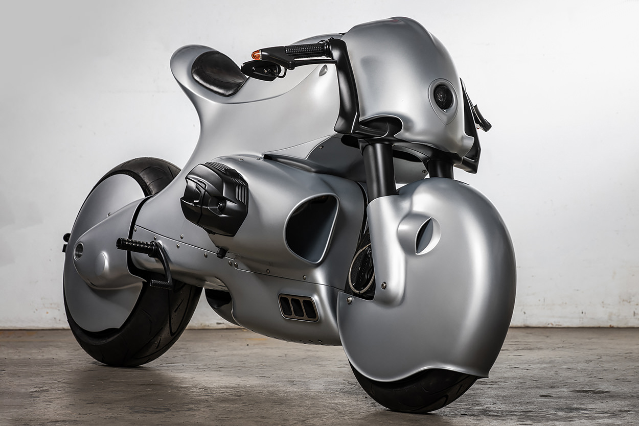 Aircraft Inspired Custom BMW R nineT by FabMan Creations