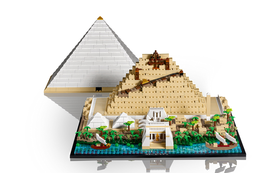 Great Pyramid of Giza by LEGO