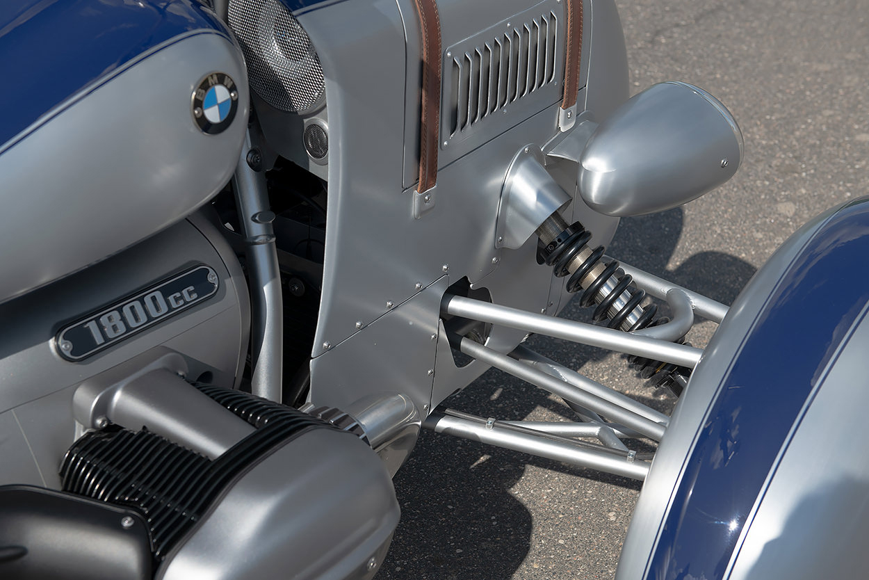 ShifCustom's Three Wheeled BMW R18 Plus One