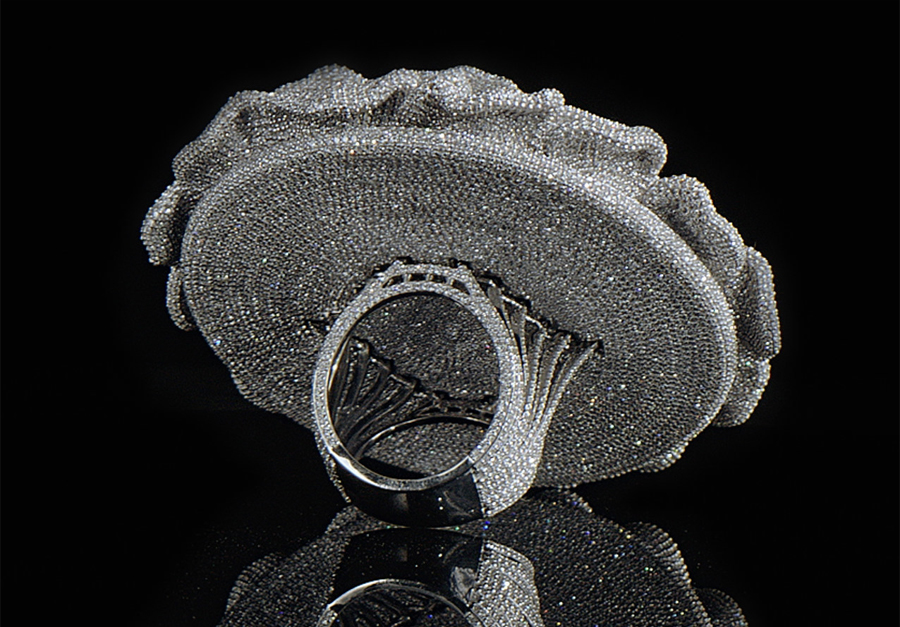 Mushroom-Shaped Ring Broke World Record for Most Diamonds