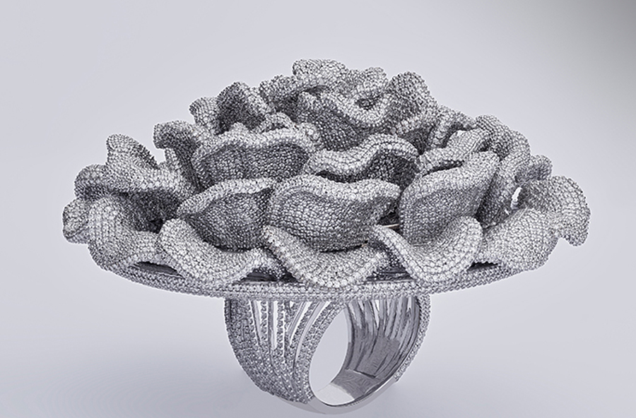 Mushroom-Shaped Ring Broke World Record for Most Diamonds