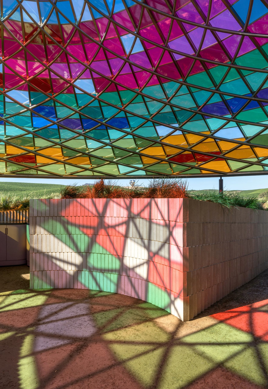 Colorful Conical Glass Pavilion for Californian Winery