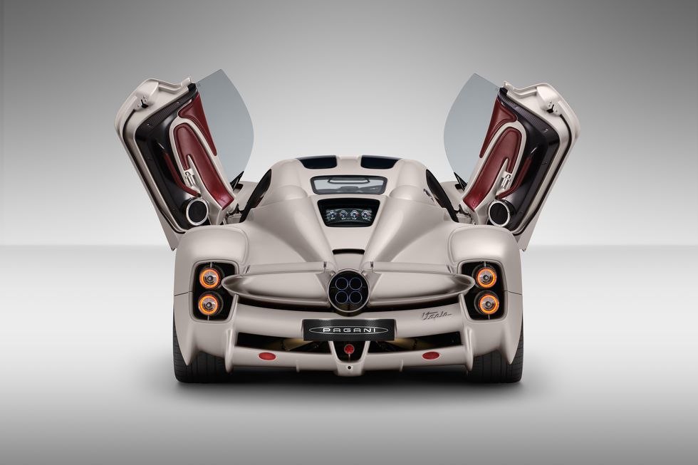 Modellino Pagani Utopia 1:64 LCD – Nero Carbonio – Diecast Metal (2023)