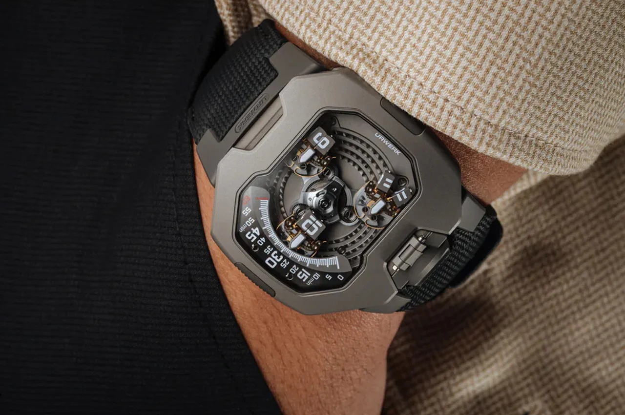 Urwerk UR-120