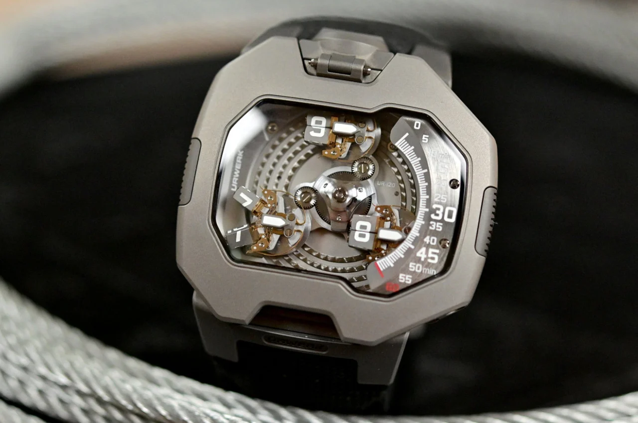 Urwerk UR-120