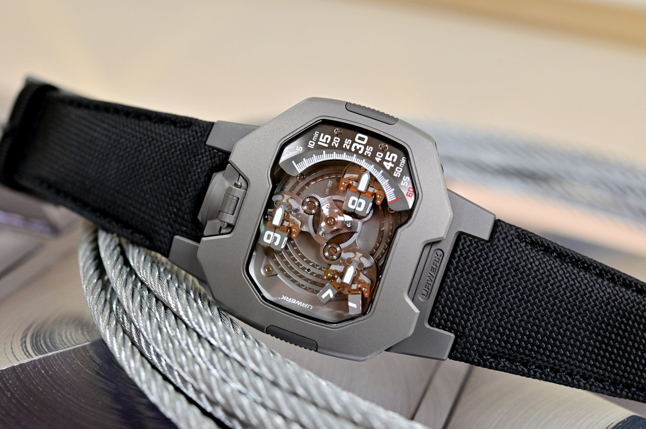 Urwerk UR-120