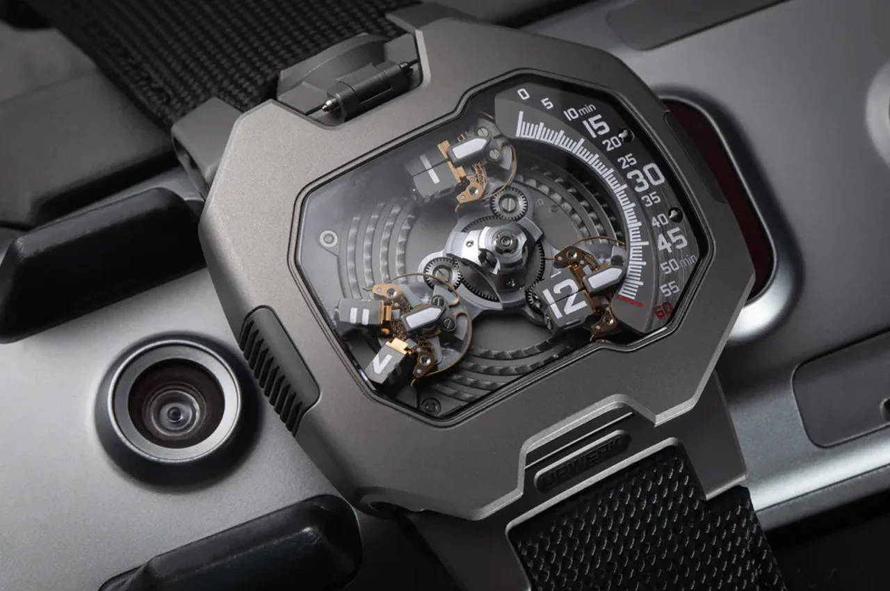 Urwerk UR-120