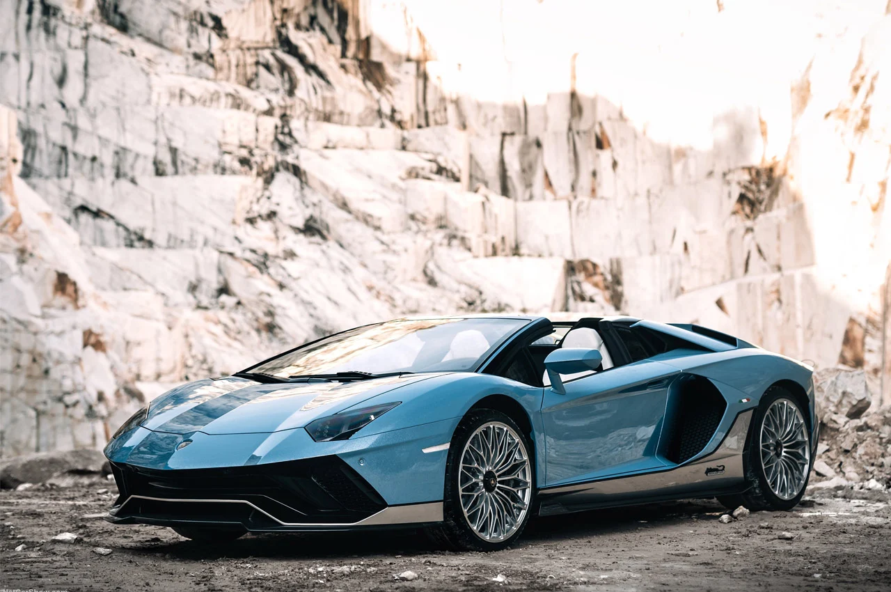 Final Lamborghini Aventador Roadster