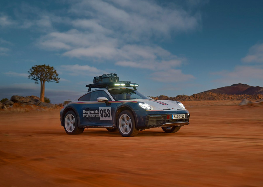 2023 Porsche 911 Dakar