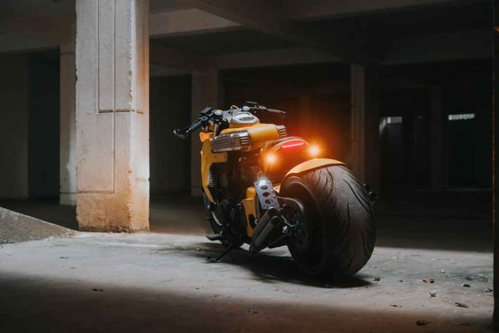 RH Customs Bumblebee Sepeda Motor Honda X4 