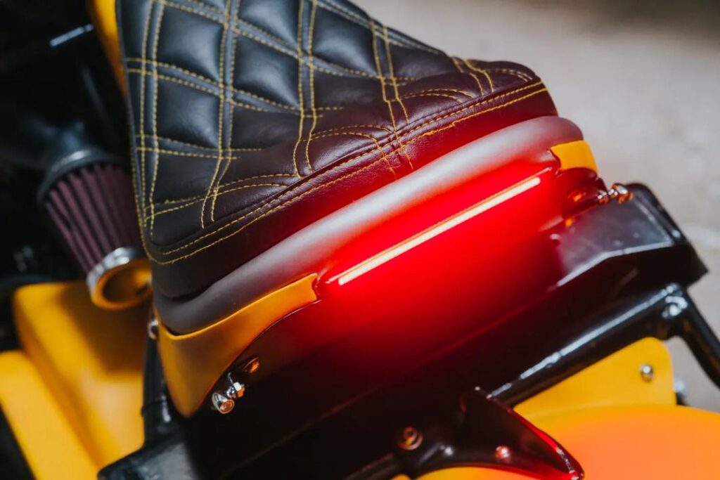 RH Customs Bumblebee Sepeda Motor Honda X4 