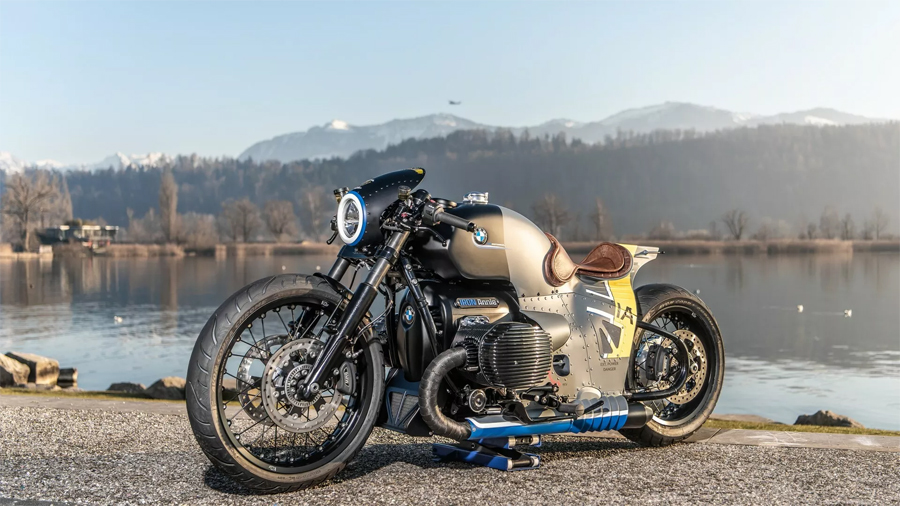 Aircraft-Inspired Custom BMW R18 Iron Annie