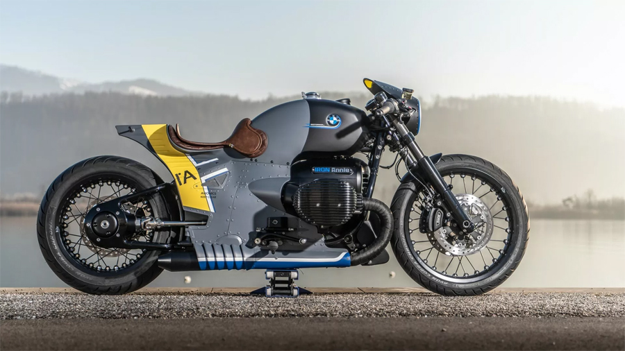 Aircraft-Inspired Custom BMW R18 Iron Annie