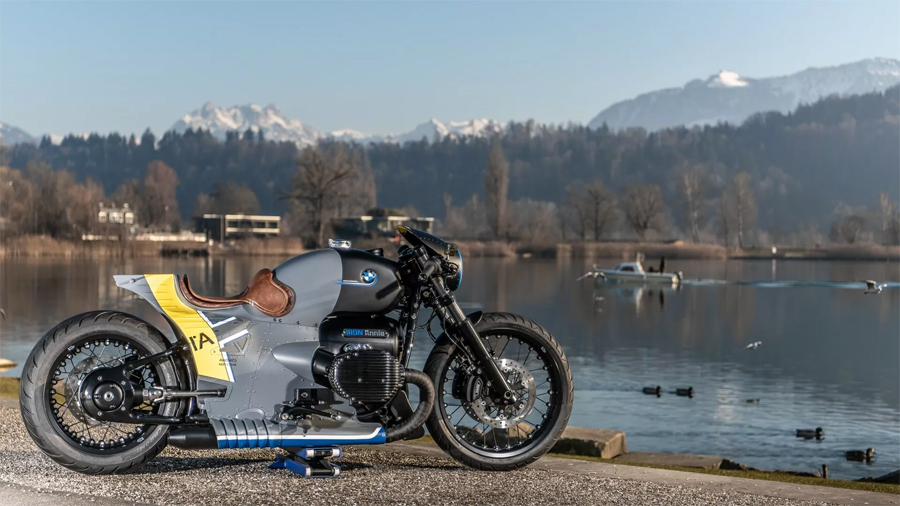 Aircraft-Inspired Custom BMW R18 Iron Annie