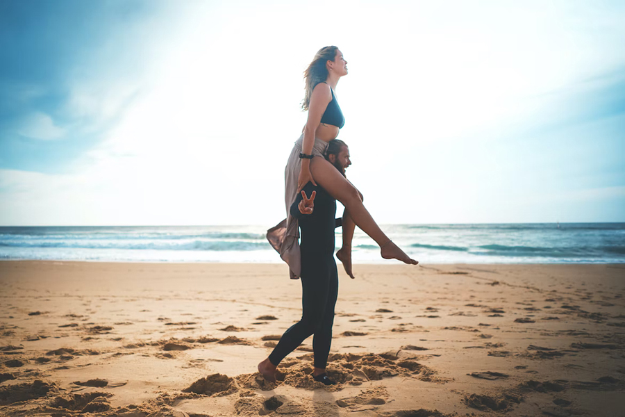 couple photos at the beach