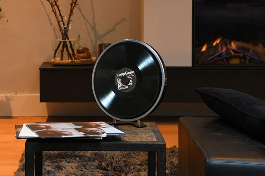 Stunning Black Wheel Turntable by Miniot