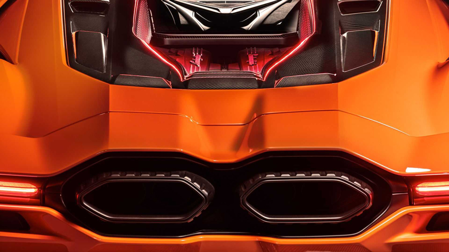 Lamborghini Revuelto Supercar Baru