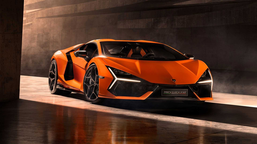 Lamborghini Revuelto Supercar Baru