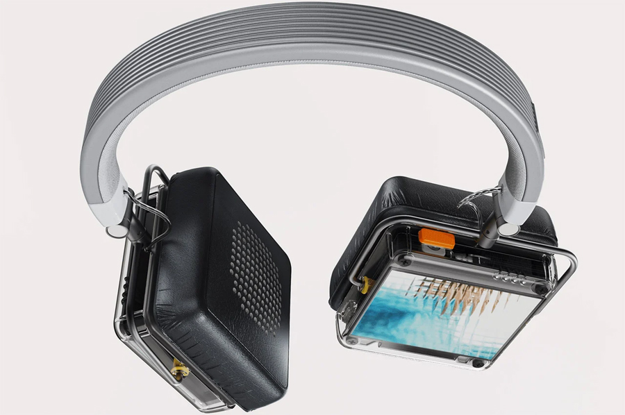 FUTUREAHEAD Headset: Symphony of Retro Design and Modern Technology
