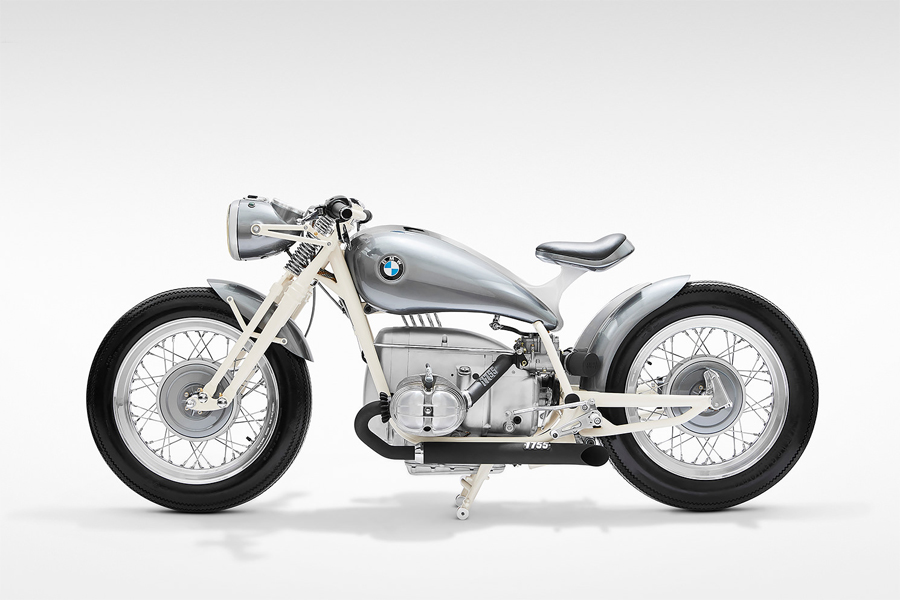 Perfect Blend of Old and New in BMW R75/5 Restoration